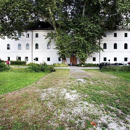 Historicky Putnicky Dom Hotel Marianka Exterior photo